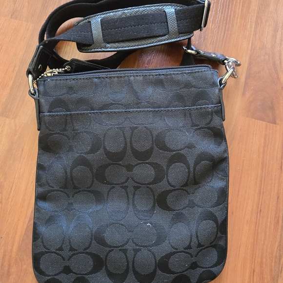 Coach side bag - Picture 2 of 2